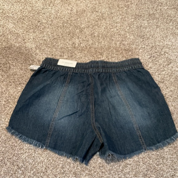 Maurice summer short size 10 - Picture 2 of 3